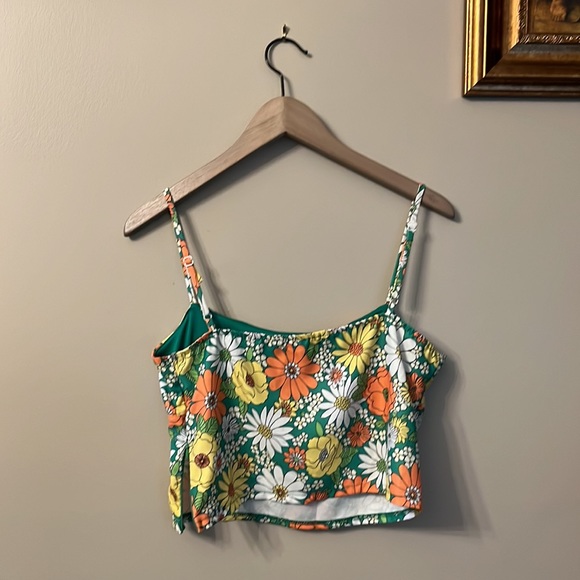 Altar’d State Green Floral Top - Large - Picture 2 of 3